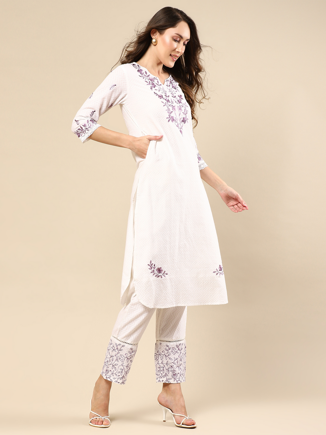 Pintuck Cross-stitch Bunch Off-White Kurta Set
