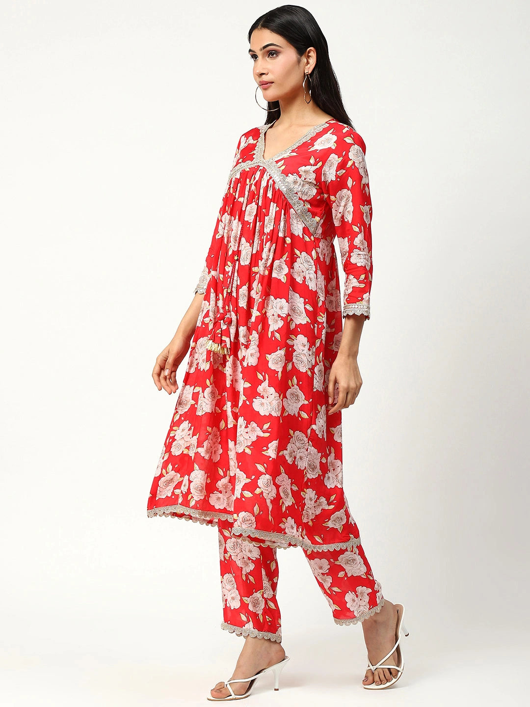 Muslin Kurta Set with Jari Work